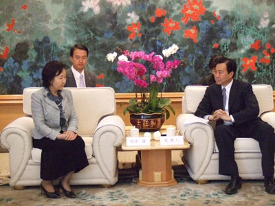 Meeting with Xia Deren, Mayor of Dalian