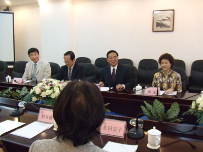 Meeting with Professor Lin Anxi and other professors of Dalian University of Technology