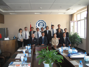Meeting with Secretary Zhang at Dalian University of Technology, China.