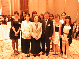 Commemorative photo with graduates of the Faculty of Tourism