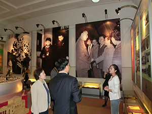 The delegation takes in the history exhibition room