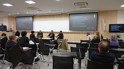 The panelists express their positions on fair use (from left: John Junkerman, Gordon Quinn, Tetsujiro Yamagami) 