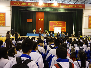 Presentation at Ky Thuat Viet Tri High School