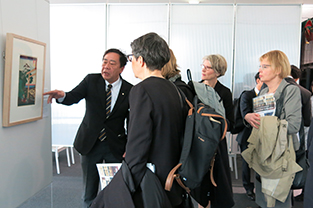 Visitors from Uppsala University take in the <i>ukiyo-e</i> exhibit