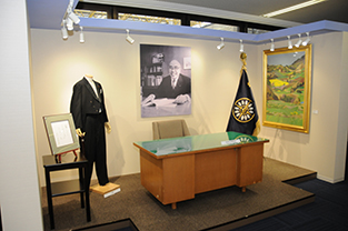 Display featuring the founder’s desk and uniform
