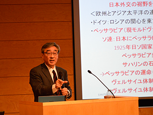Professor Mutsushika delivering Keynote Speech