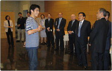 Students of Communication University of China talking with professors