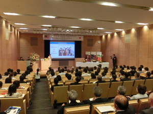 A look at the auditorium during lecture