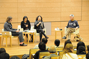 Ms. Moon and Mr. Takahashi talking