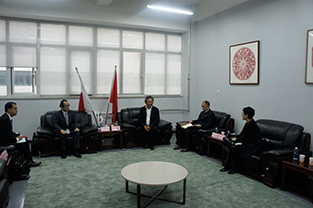 芸術学院長との面会