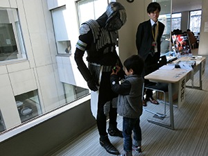 Professor Ishii’s Seminar Heroes supporting registration desk